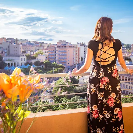 ゲストハウス A View On 4*